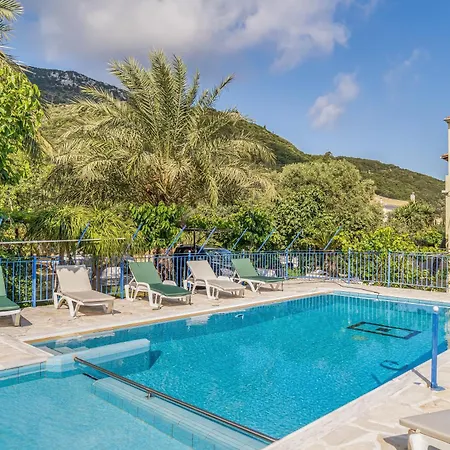 Veroni 3 アパート *